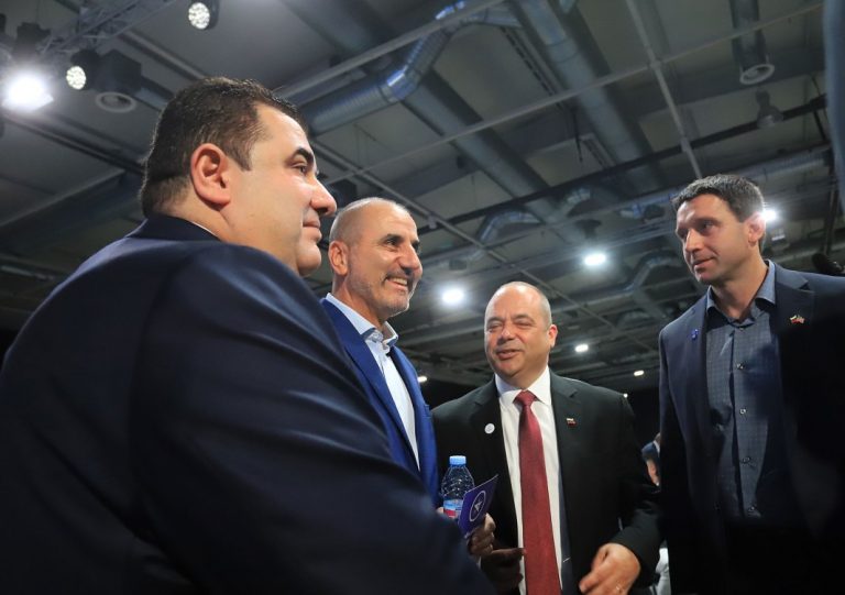 608428ce26625ca50b0e0699d672bb1b