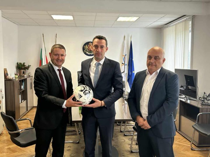 556918876_1391676796295907_6531476471908749330_n