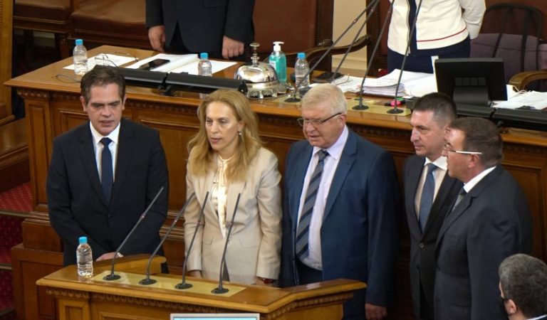 0240e04fee3f616fd3b844153a252e7f