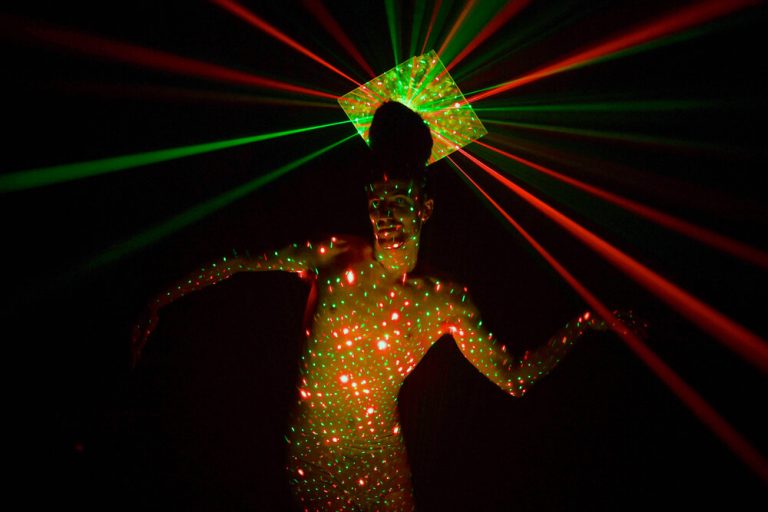 ELENIT_by+Euripides+Laskaridis_photograph+by+Julian+Mommert_20191101_JCM_1209_reworked