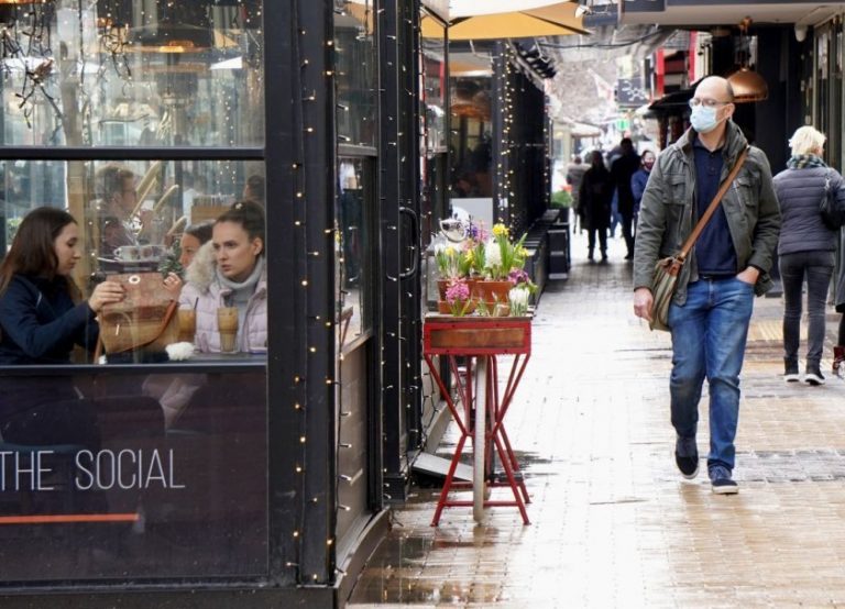 32a6bd8239b405efaa0ef963f949f53e