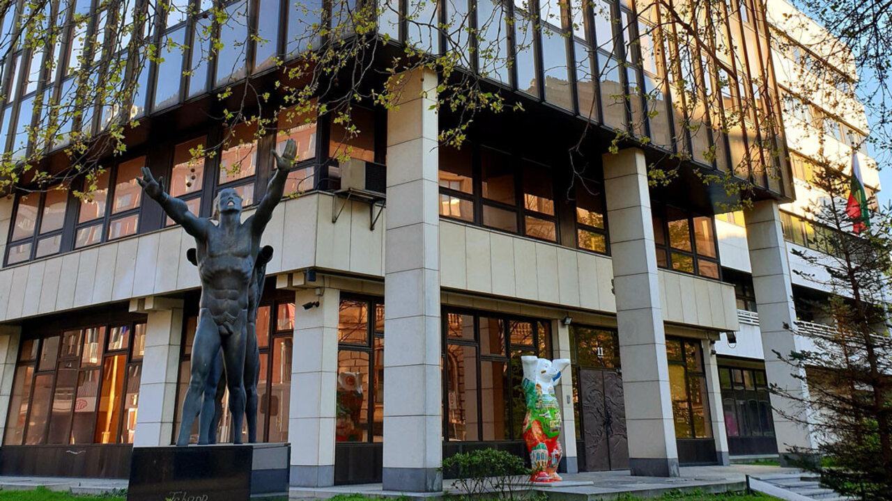 de4c0617-f6fb-4750-a21d-5d18df139406